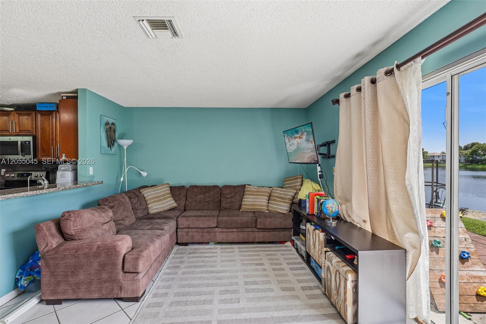 Residential in Pembroke Pines 4