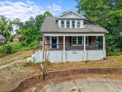 5131 Hillside Dr, FAIRFIELD, AL, 35064-2207 | Card Image