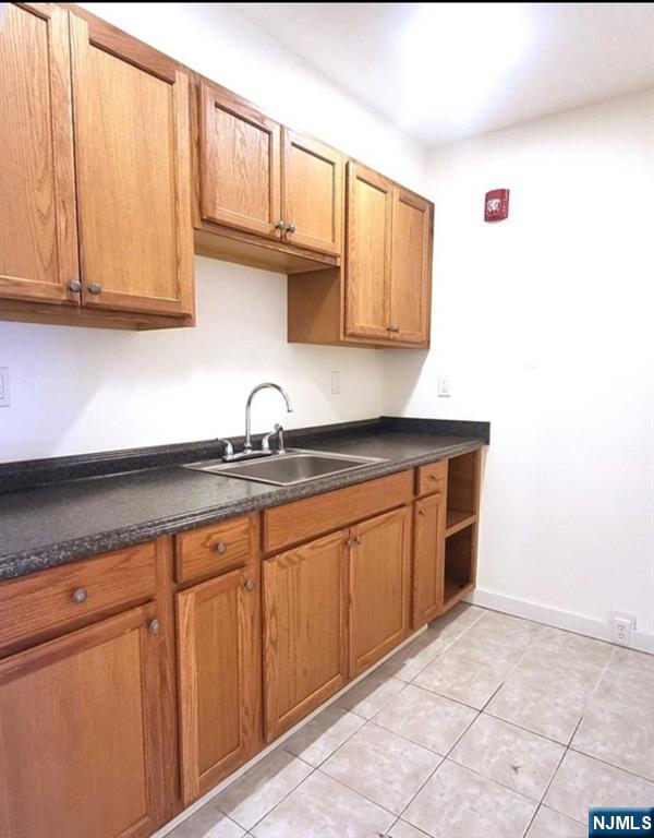 Commercial Lease in Palisades Park 3