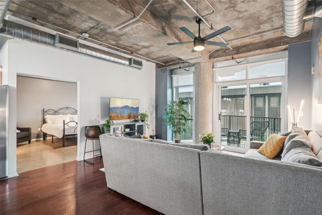 APT-403 - 1001 Belleview St, Condo with 2 bedrooms, 2 bathrooms and null parking in Dallas TX | Image 4