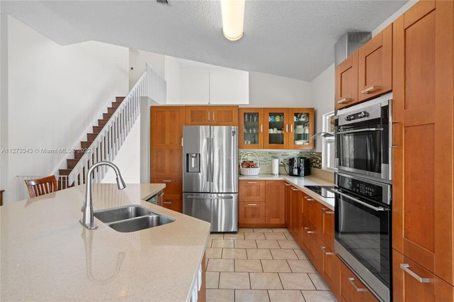 611 Royal Palm Way, House other with 4 bedrooms, 3 bathrooms and null parking in Davie FL | Image 21