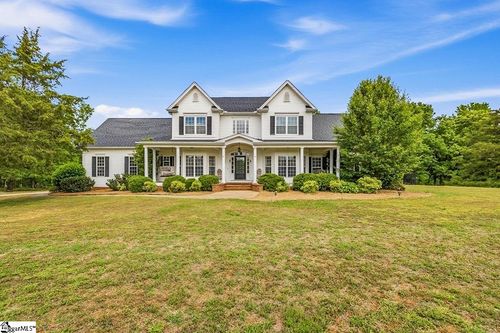 104 Allison Dr, Fountain Inn, SC, 29644-7558 | Card Image