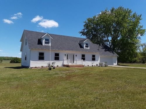 451 27th St, Allegan, MI, 49010-9750 | Card Image