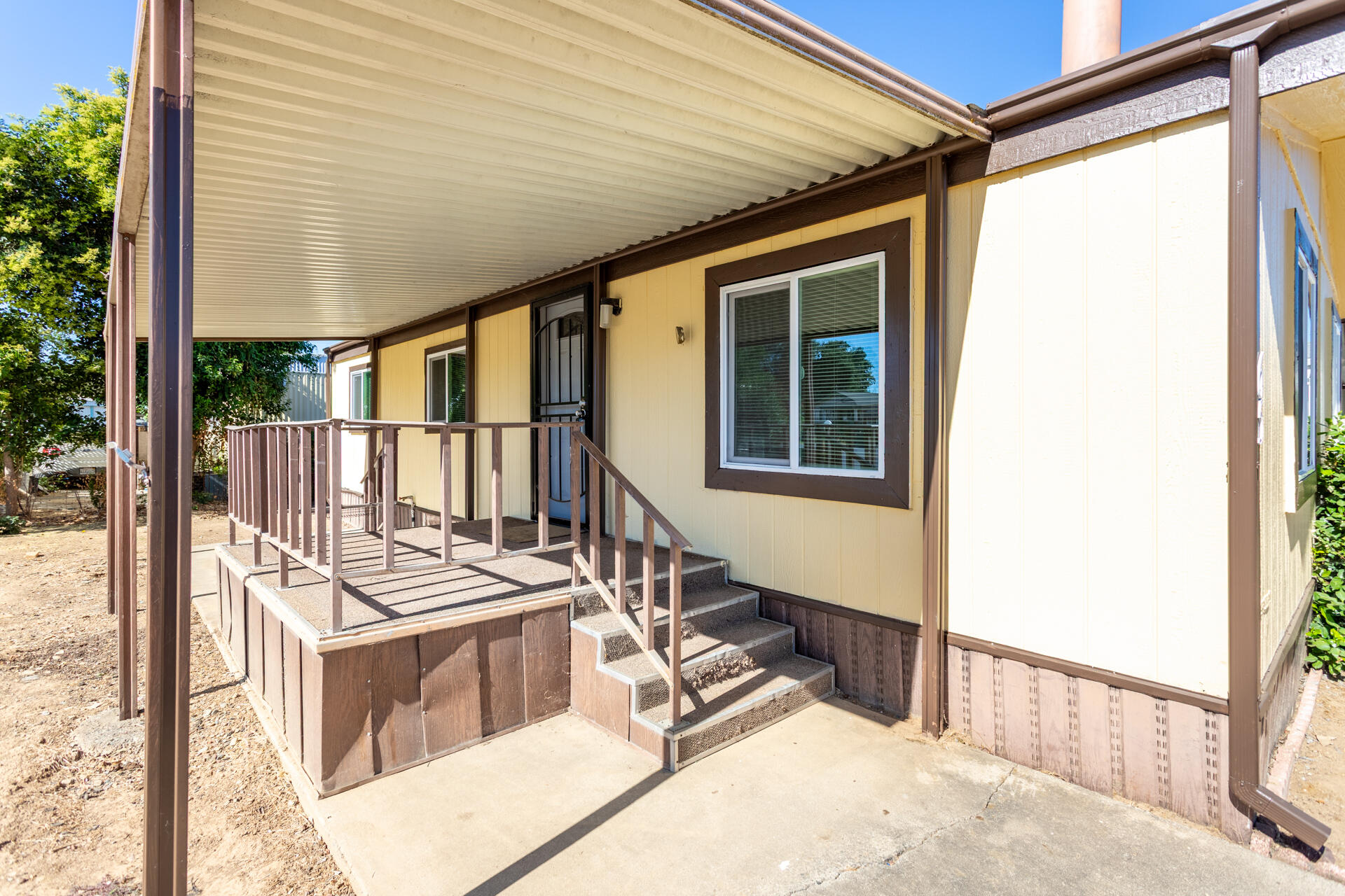 19964 Riverside Ave, Anderson, CA 96007