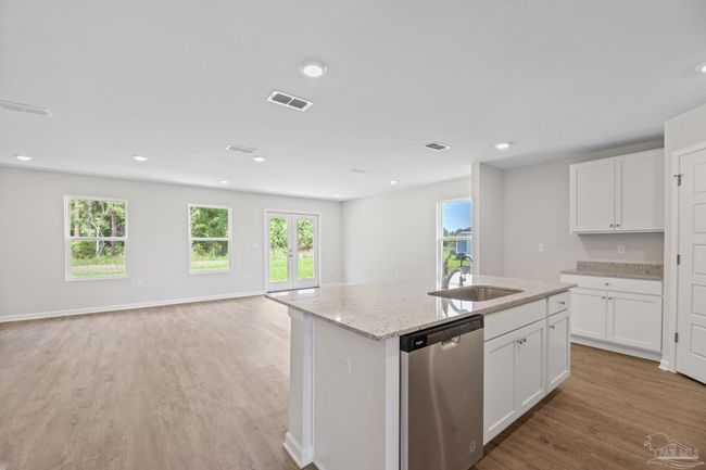 2778 Chevy Cir, House other with 3 bedrooms, 2 bathrooms and 2 parking in Pace FL | Image 8