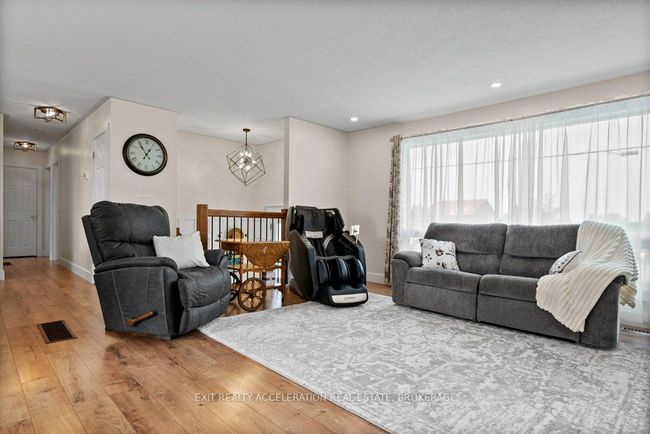524 Huffman Rd, House other with 4 bedrooms, 2 bathrooms and 10 parking in Yarker ON | Image 6