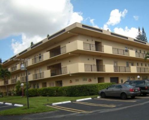 apt-205-101 Berkley Rd, Hollywood, FL, 33024-1124 | Card Image