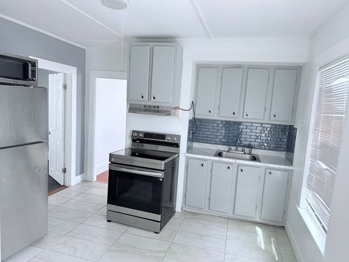 1-582 Eastern Ave, Lynn, MA, 01902 | Card Image