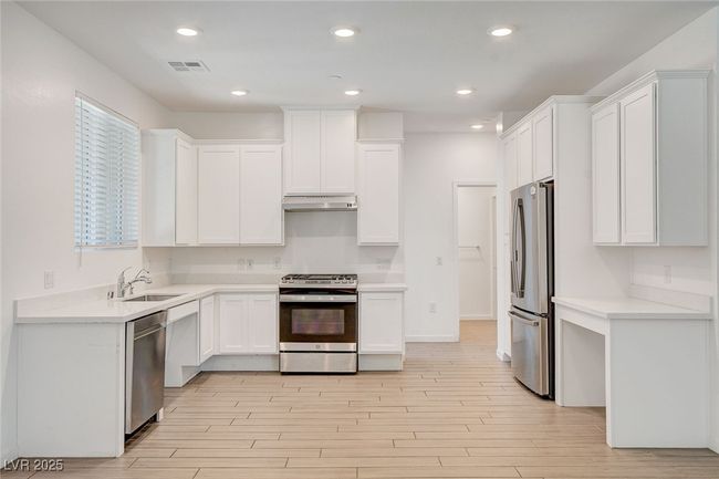 UNIT-190 - 5730 Sky Pointe Dr, Townhouse with 3 bedrooms, 3 bathrooms and null parking in Las Vegas NV | Image 9