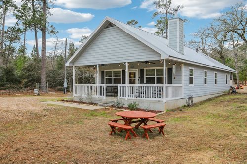 198 Kelley Rd, Bastrop, TX, 78602-9761 | Card Image