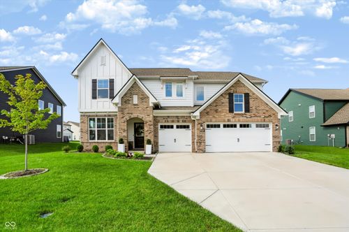 1228 Thornwood Dr, Greenwood, IN, 46143-5045 | Card Image