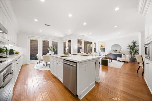 31 Loquat, Irvine, CA, 92618-2242 | Card Image