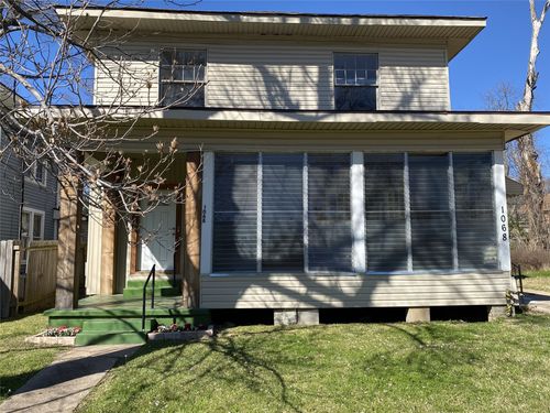 1068 College St, Shreveport, LA, 71104-2033 | Card Image