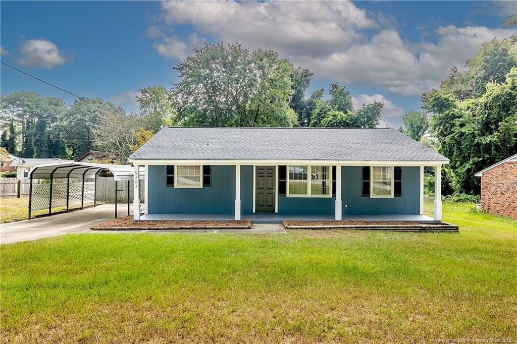 Tara Way Dr, Fayetteville, NC 28304
