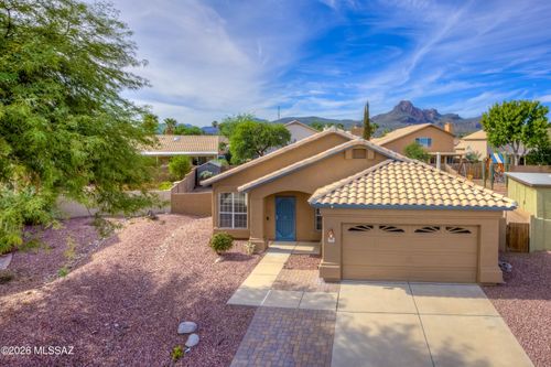 9061 N Running Bear Pl, Tucson, AZ, 85743-1109 | Card Image