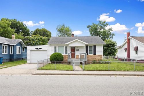 148 Park Ave, Wood River, IL, 62095-1136 | Card Image