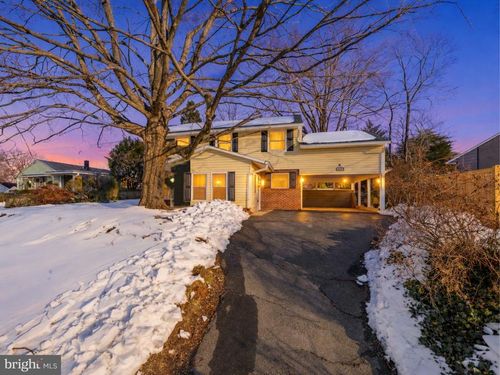 3021 Graham Rd, FALLS CHURCH, VA, 22042-1802 | Card Image