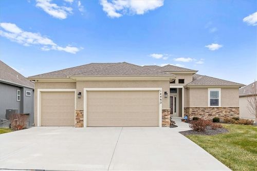 14462 Aurora Lane, Basehor, KS, 66007 | Card Image