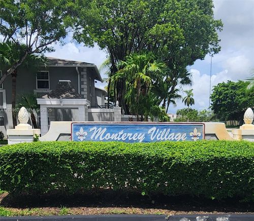 10-466 Ne 210th Circle Ter, Miami, FL, 33179-1846 | Card Image