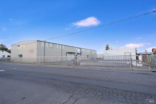 150 Brush St, Ukiah, CA, 95482-3432 | Card Image