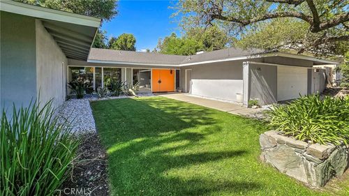 425 Bowling Green Dr, Claremont, CA, 91711 | Card Image