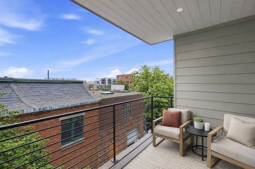 202-118 B Street, Boston, MA, 02127 | Card Image