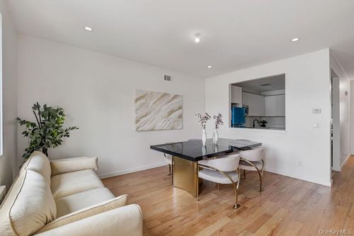 105-17 Union Rd, Spring Valley, NY, 10977-3962 | Card Image