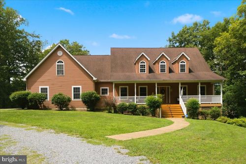 816 Great Lake Dr, MIDDLETOWN, VA, 22645-3564 | Card Image