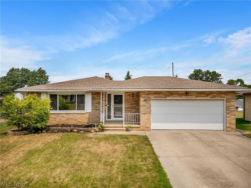 1500 Winchester Dr, Parma, OH, 44134-4831 | Card Image