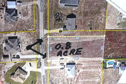 604 Lakeridge Ln, La Vernia, TX, 78121-5116 | Card Image
