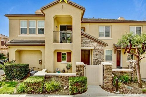 3-7744 Hess Pl, Rancho Cucamonga, CA, 91739-8672 | Card Image