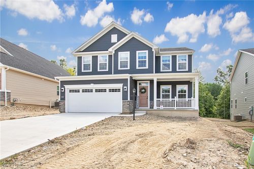 6035 Woodland Bend Dr, North Royalton, OH, 44133-1802 | Card Image