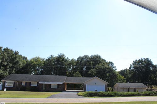 1285 Springdale Road, cowpens, SC, 29330 | Card Image
