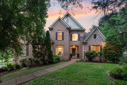 2425 Deerbourne Dr, Brentwood, TN, 37027-3708 | Card Image