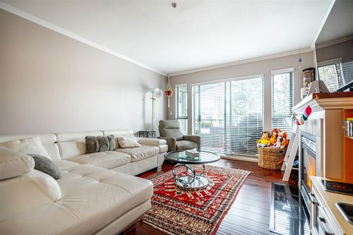 p02-223 Mountain Highway, North Vancouver, BC, V7J3V3 | Card Image