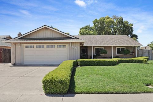 3928 Cape Cod Dr, Stockton, CA, 95209-5055 | Card Image