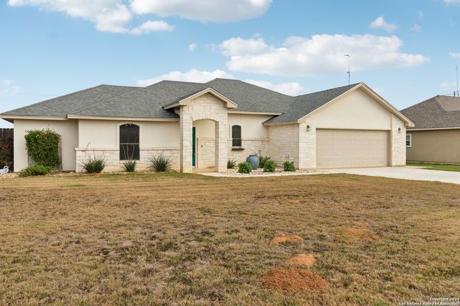 527 Monte Vista Dr, House other with 3 bedrooms, 2 bathrooms and null parking in Pleasanton TX | Image 7
