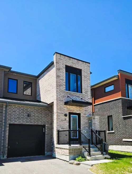 9 Haven Lane, Barrie, ON, L9J0M4 | Card Image