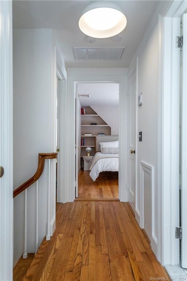 23 Cook St, House other with 3 bedrooms, 3 bathrooms and 2 parking in Washington Depot CT | Image 31