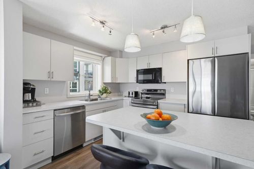 4201-279 Copperpond Common Se, Calgary, AB, T2Z1G6 | Card Image