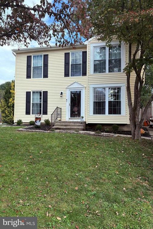 1633 Brimfield Cir, SYKESVILLE, MD, 21784-5940 | Card Image