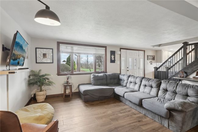 378 Mingo Church Rd, House other with 3 bedrooms, 3 bathrooms and 1 parking in Finleyville PA | Image 10