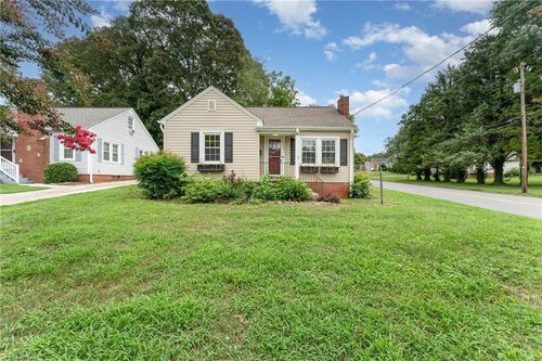 1231 Ebert St, Winston-Salem, NC, 27103-4413 | Card Image