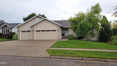 2515 Sharps Pl, Bismarck, ND, 58503-0969 | Card Image