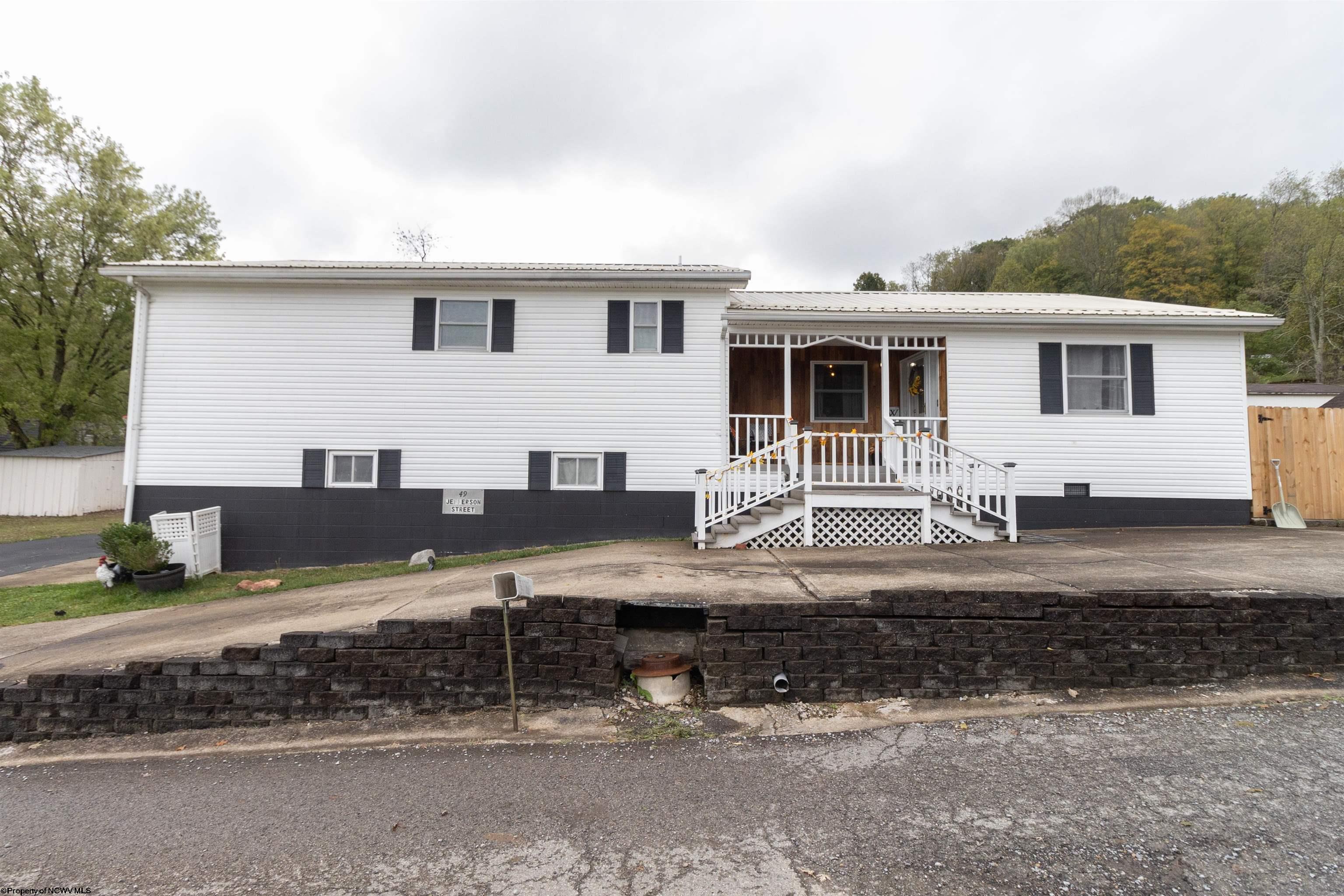 Jefferson St, Lost Creek, WV 26385