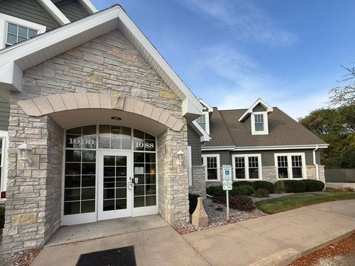 1088 S Main St, Fond Du Lac, WI, 54935-6102 | Card Image