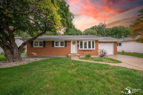 1136 Lavender Street, Monroe, MI, 48162 | Card Image