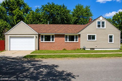 18805 Sumner, Redford Charter Township, MI, 48240 | Card Image