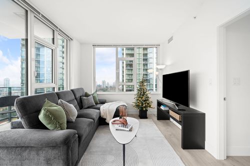 1610-7303 Noble Lane, Burnaby, BC, V3N0H2 | Card Image