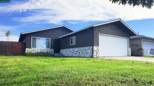 324 324 S 23rd St, Richmond, CA, 94804 | Card Image